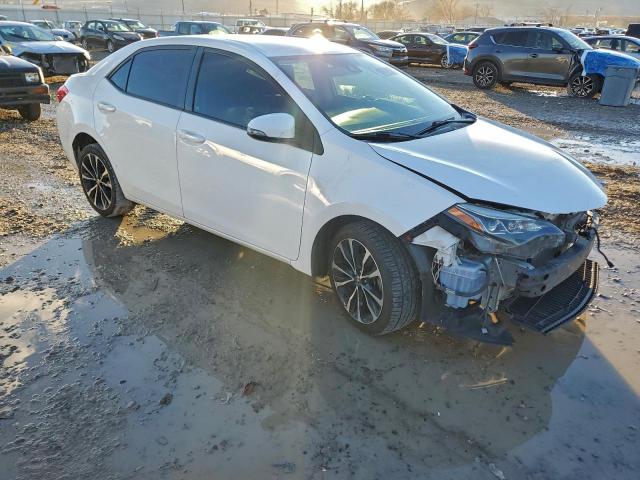 Toyota Corolla L Image 10