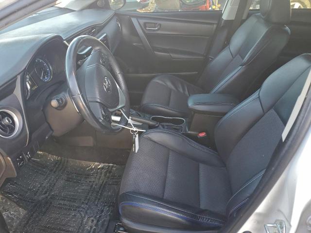 Toyota Corolla L Image 2