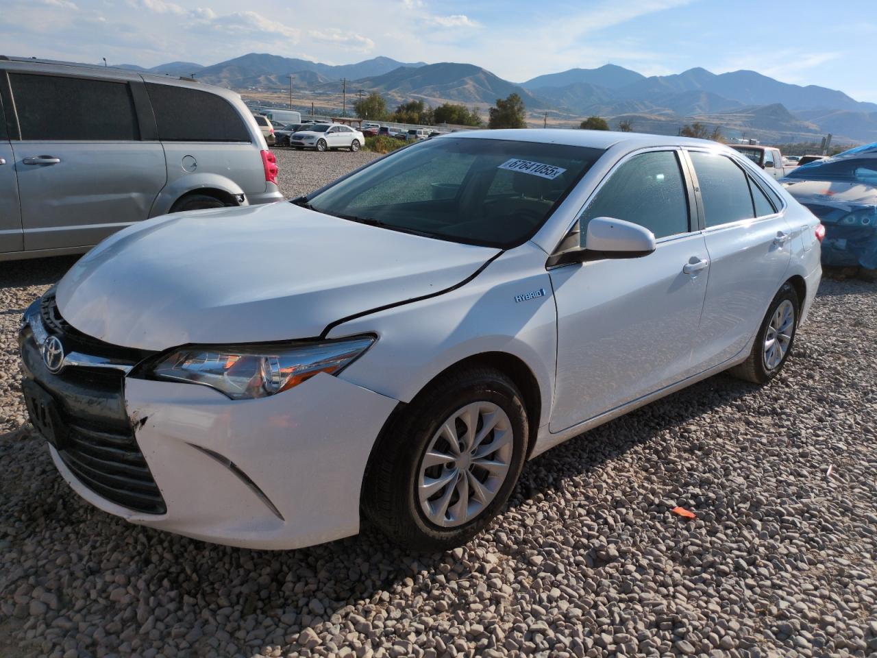Toyota Camry Hybrid Image 1