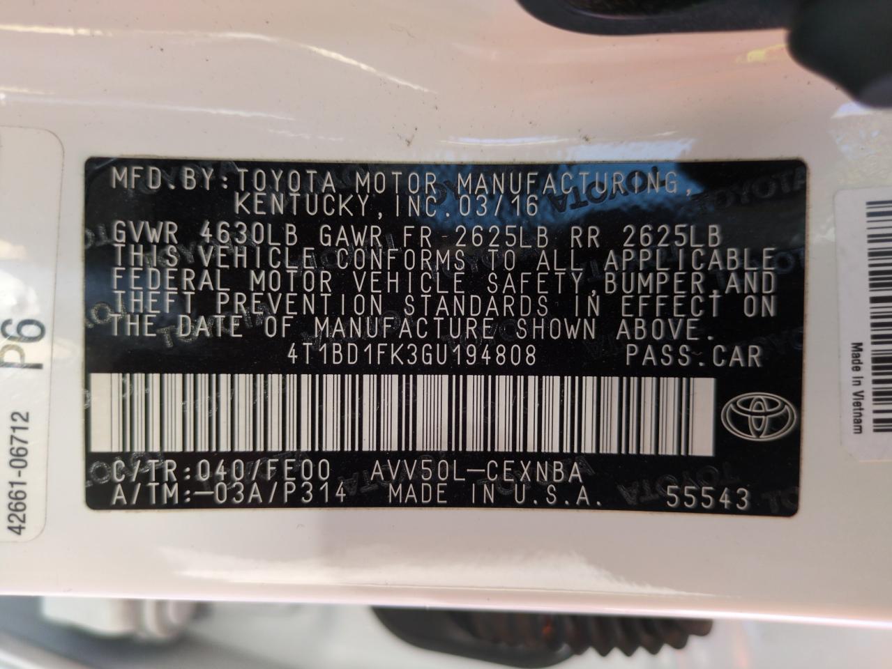 Toyota Camry Hybrid Image 2