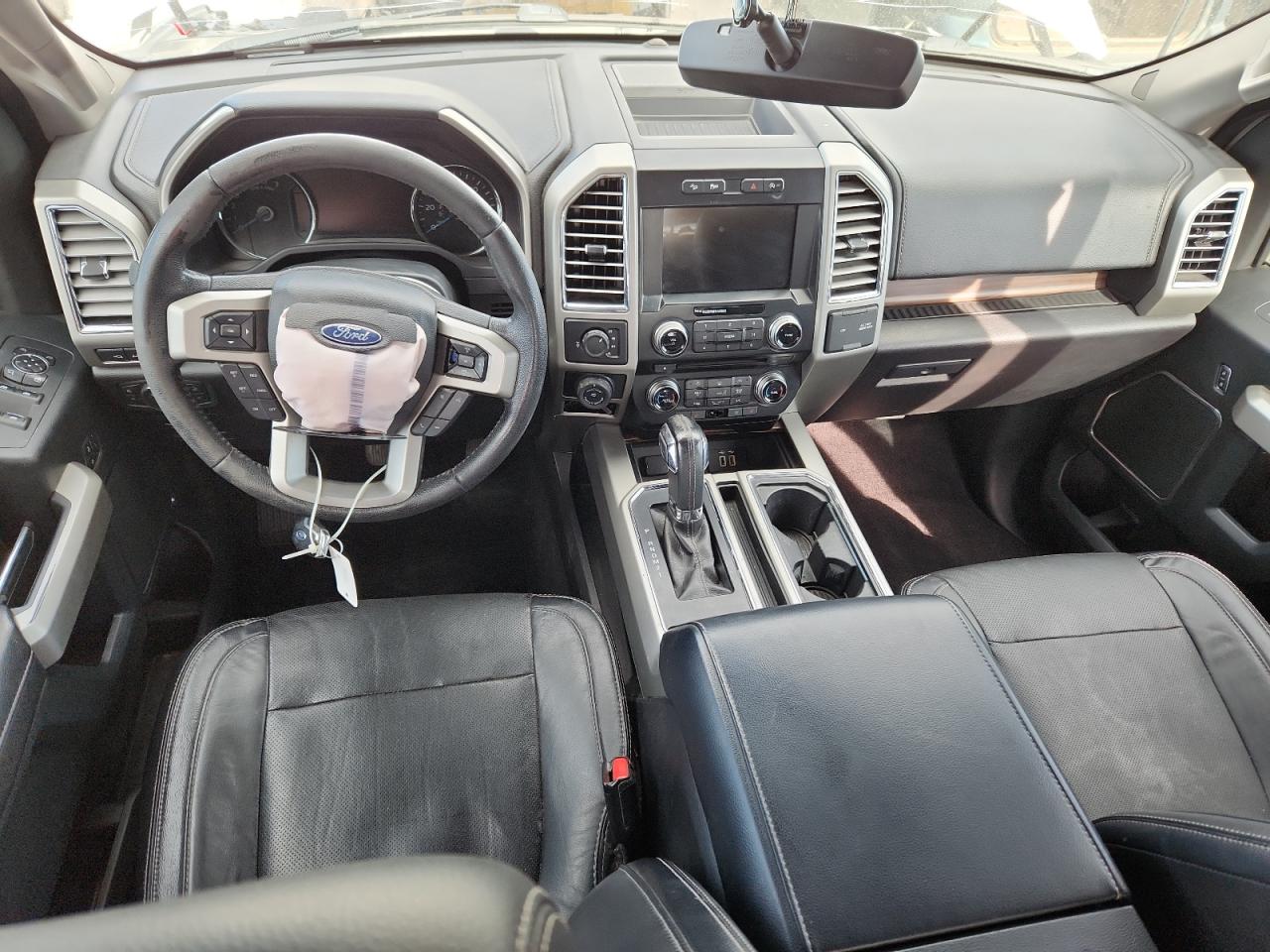 Ford F-150 Supercrew Image 11