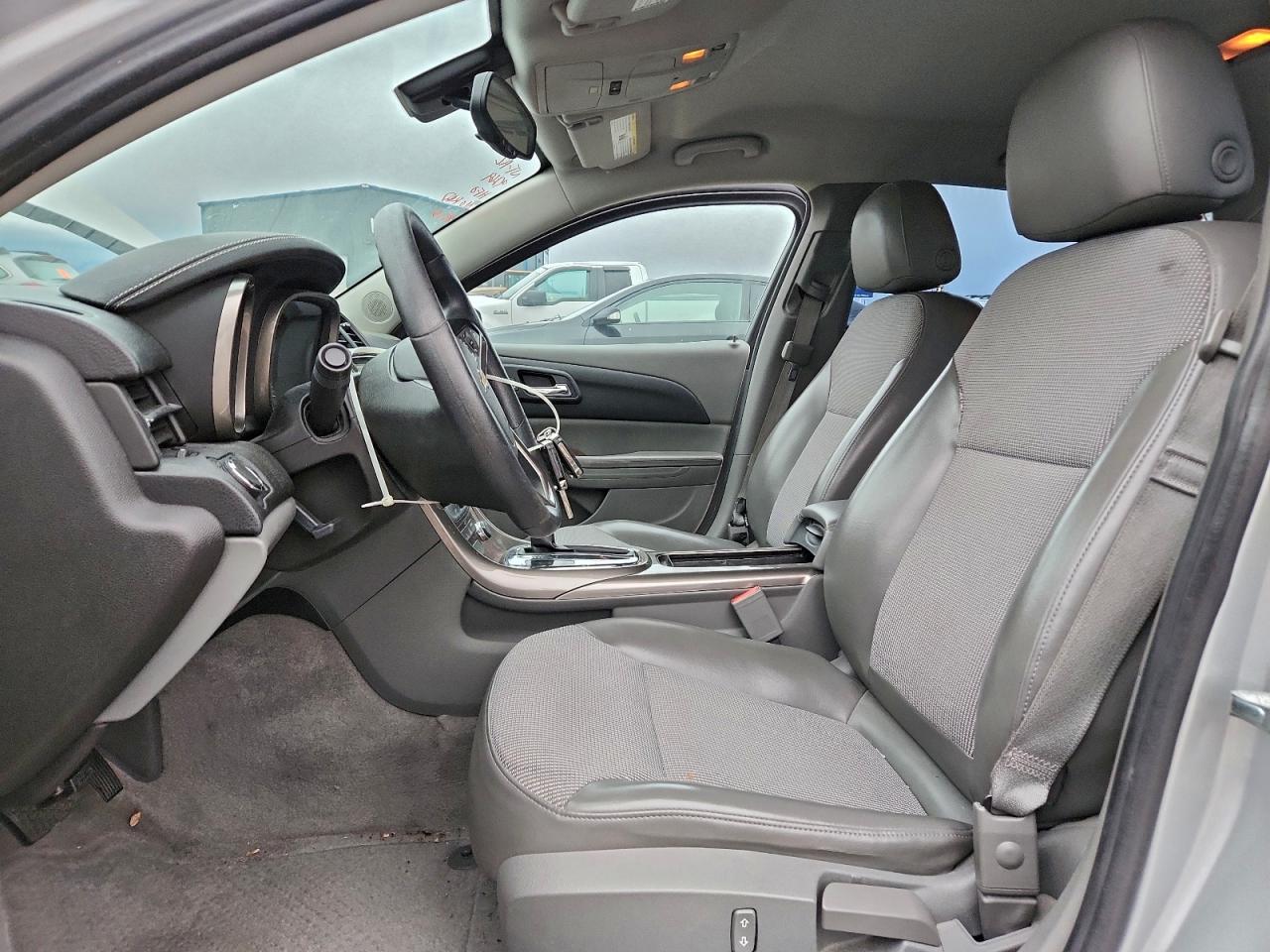 Chevrolet Malibu 1lt Image 9