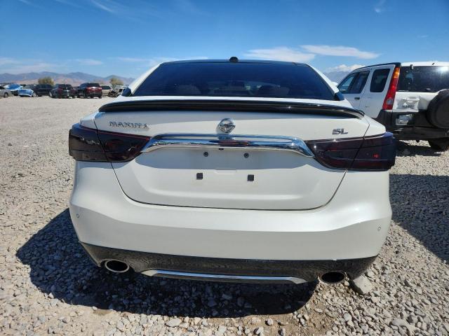 Nissan Maxima 3.5s Image 12