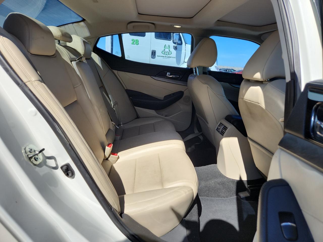 Nissan Maxima 3.5s Image 9