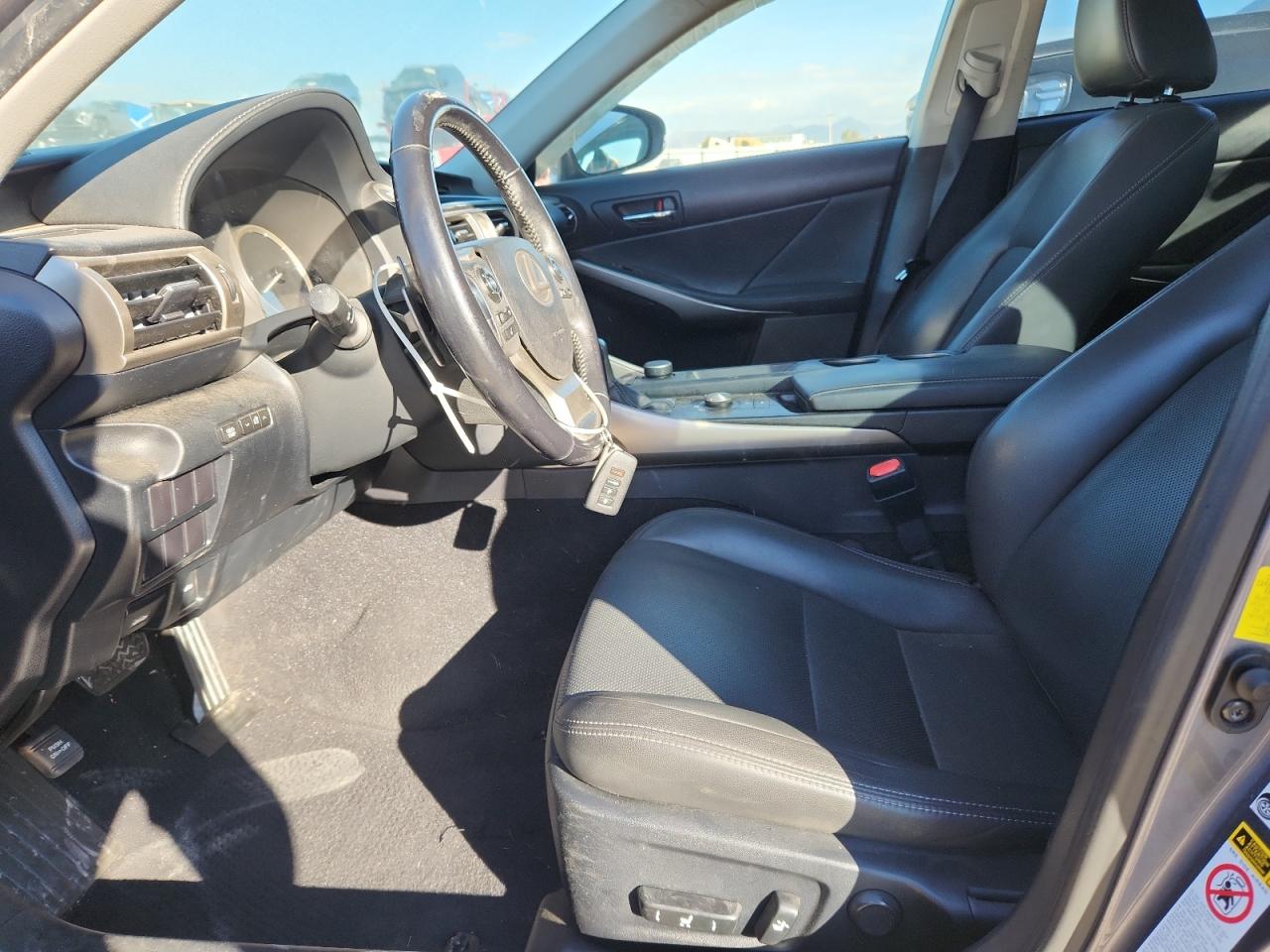 Lexus Is 250 Image 7