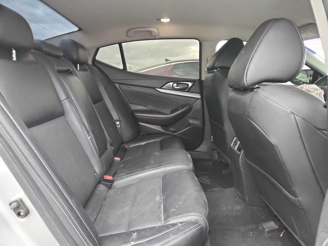 Nissan Maxima 3.5s Image 8