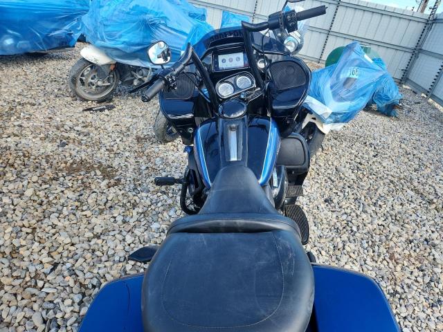 Harley-Davidson Fltrk Image 7