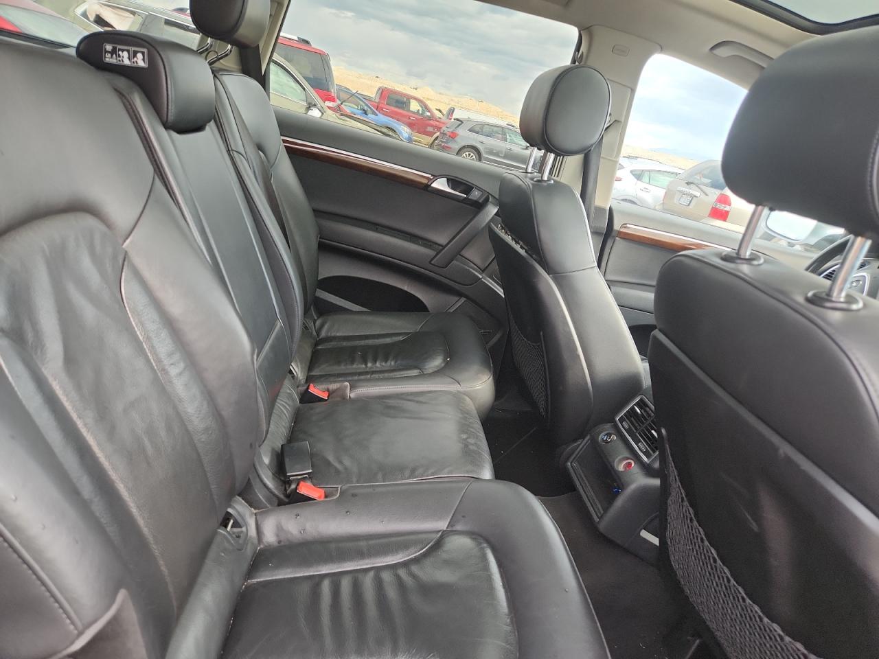 Audi Q7 Premium Plus Image 8