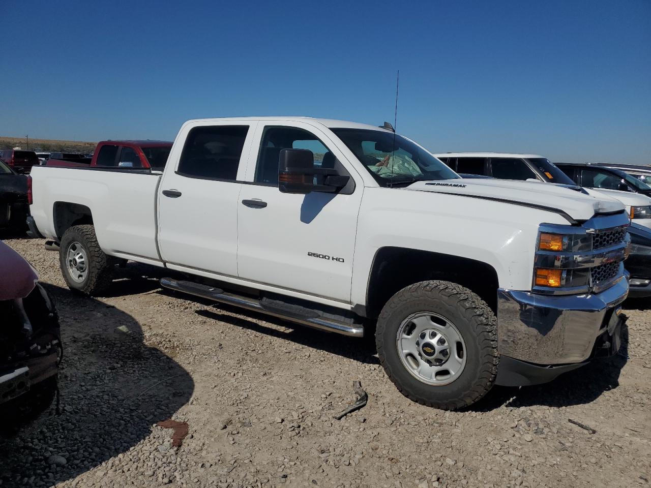 Chevrolet Silverado K2500 Heavy Duty Image 3