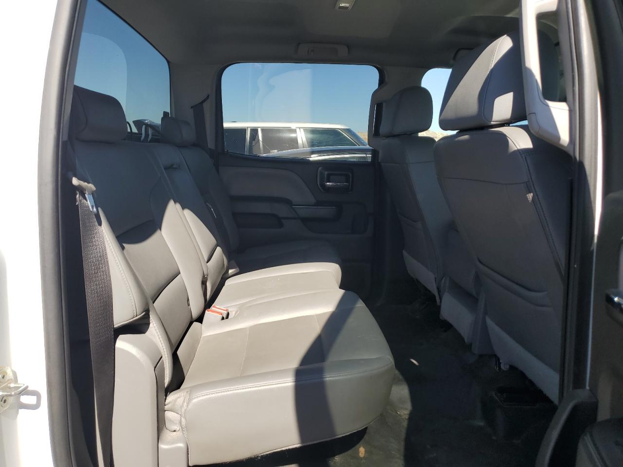 Chevrolet Silverado K2500 Heavy Duty Image 12