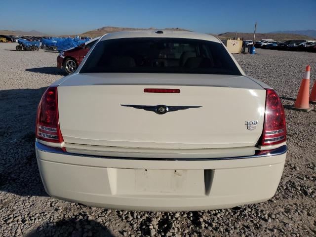 Chrysler 300 Image 12