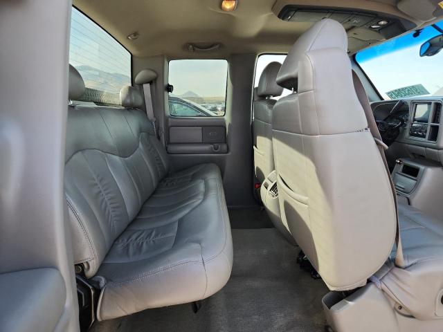 Chevrolet Silverado K1500 Image 10