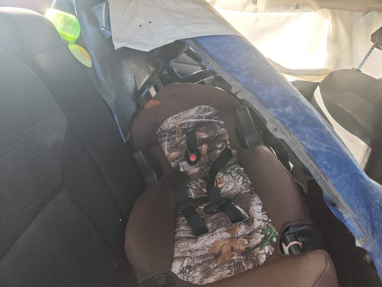 Nissan Versa Sv Image 9