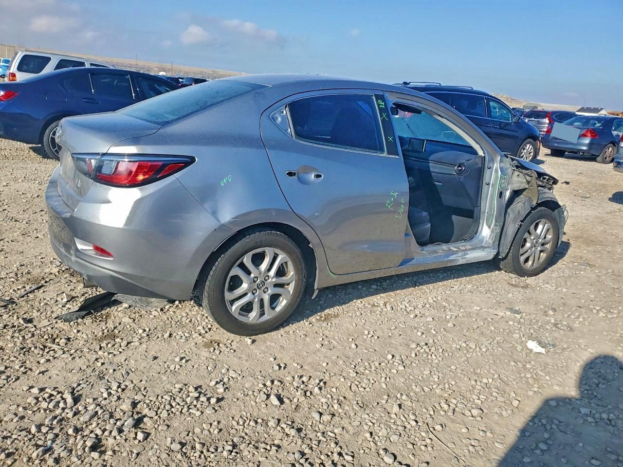 Toyota Scion Image 2