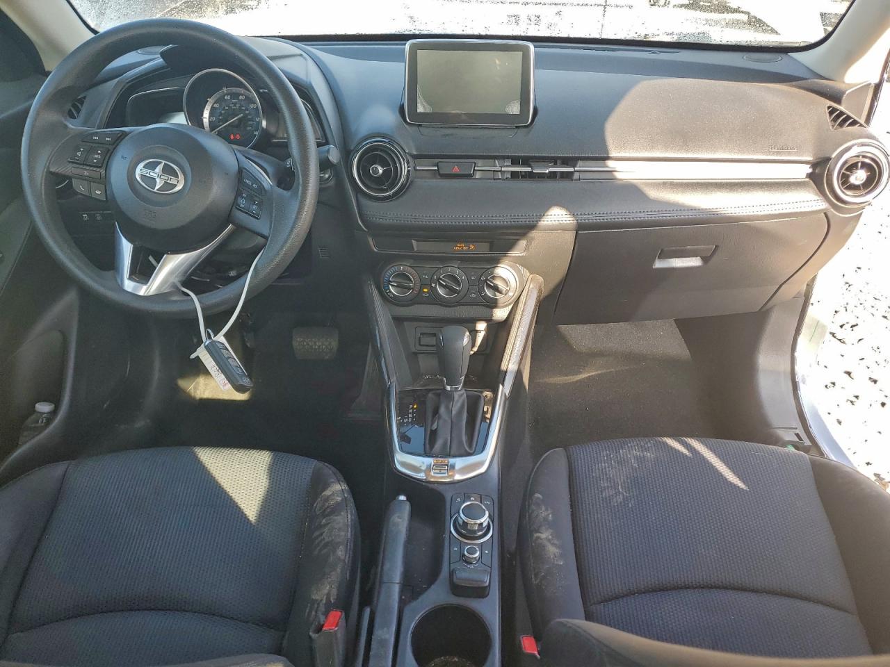 Toyota Scion Image 5