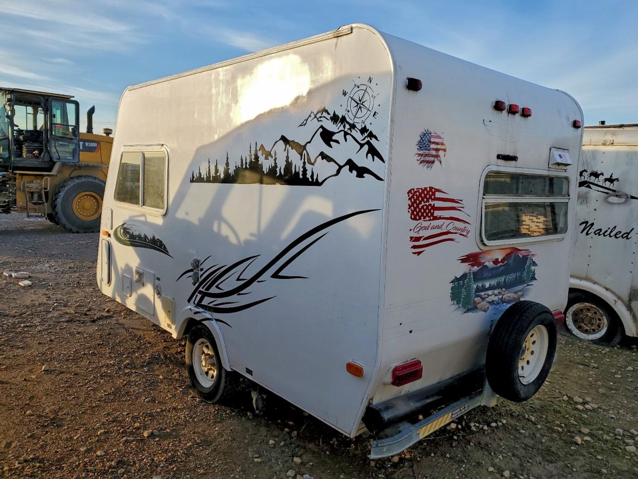 Aeroliner Trailer Image 2