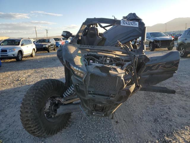 Kawasaki Teryx B Image 3