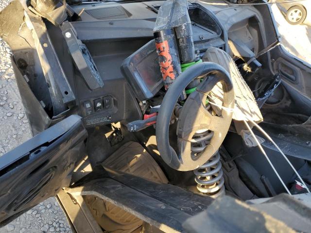 Kawasaki Teryx B Image 9