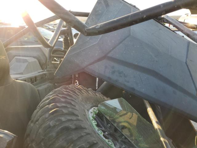 Kawasaki Teryx B Image 2