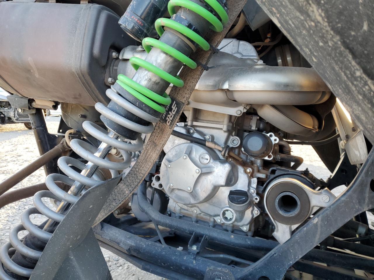 Kawasaki Teryx B Image 11