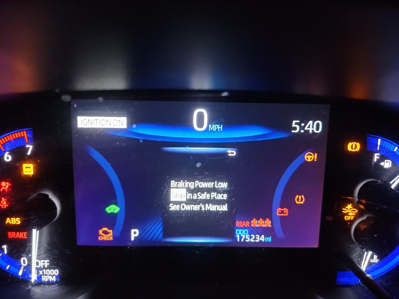 Toyota Corolla Le Image 11