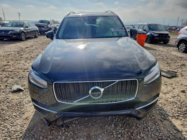 Volvo XC90 T5 Image 3