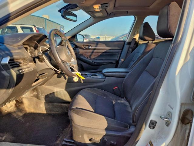 Nissan Altima Sv Image 8