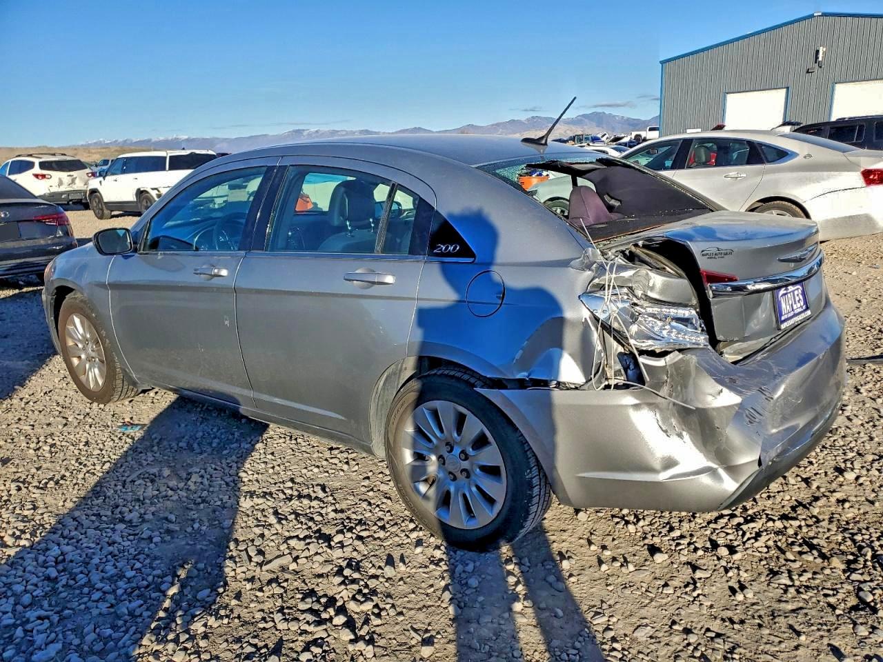 Chrysler 200 Lx Image 12