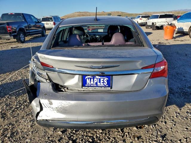 Chrysler 200 Lx Image 3