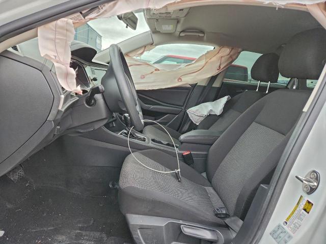 Volkswagen Jetta S Image 6