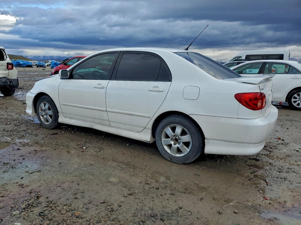 Toyota Corolla Ce Image 7