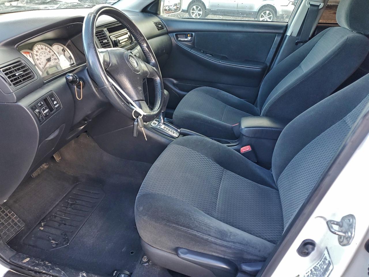 Toyota Corolla Ce Image 2