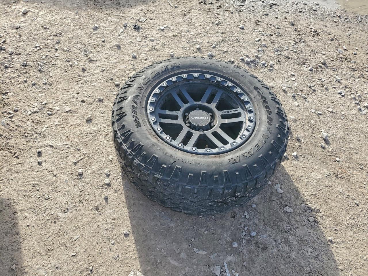 Ford F-150 Supercrew Image 8