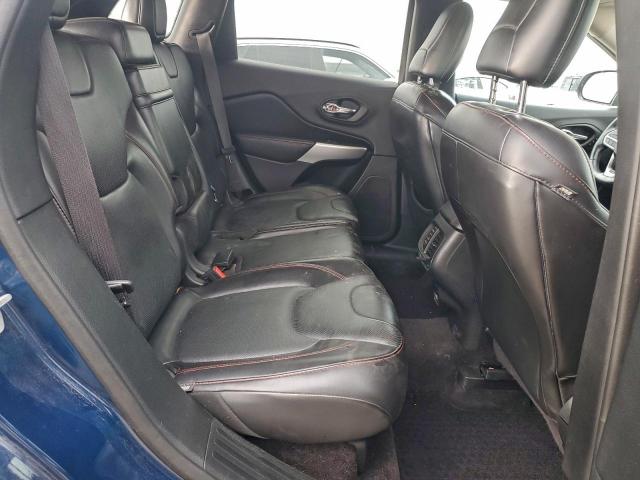 Jeep Cherokee Trailhawk Image 10