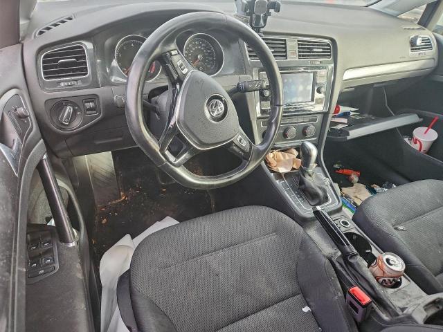 Volkswagen Golf S Image 9