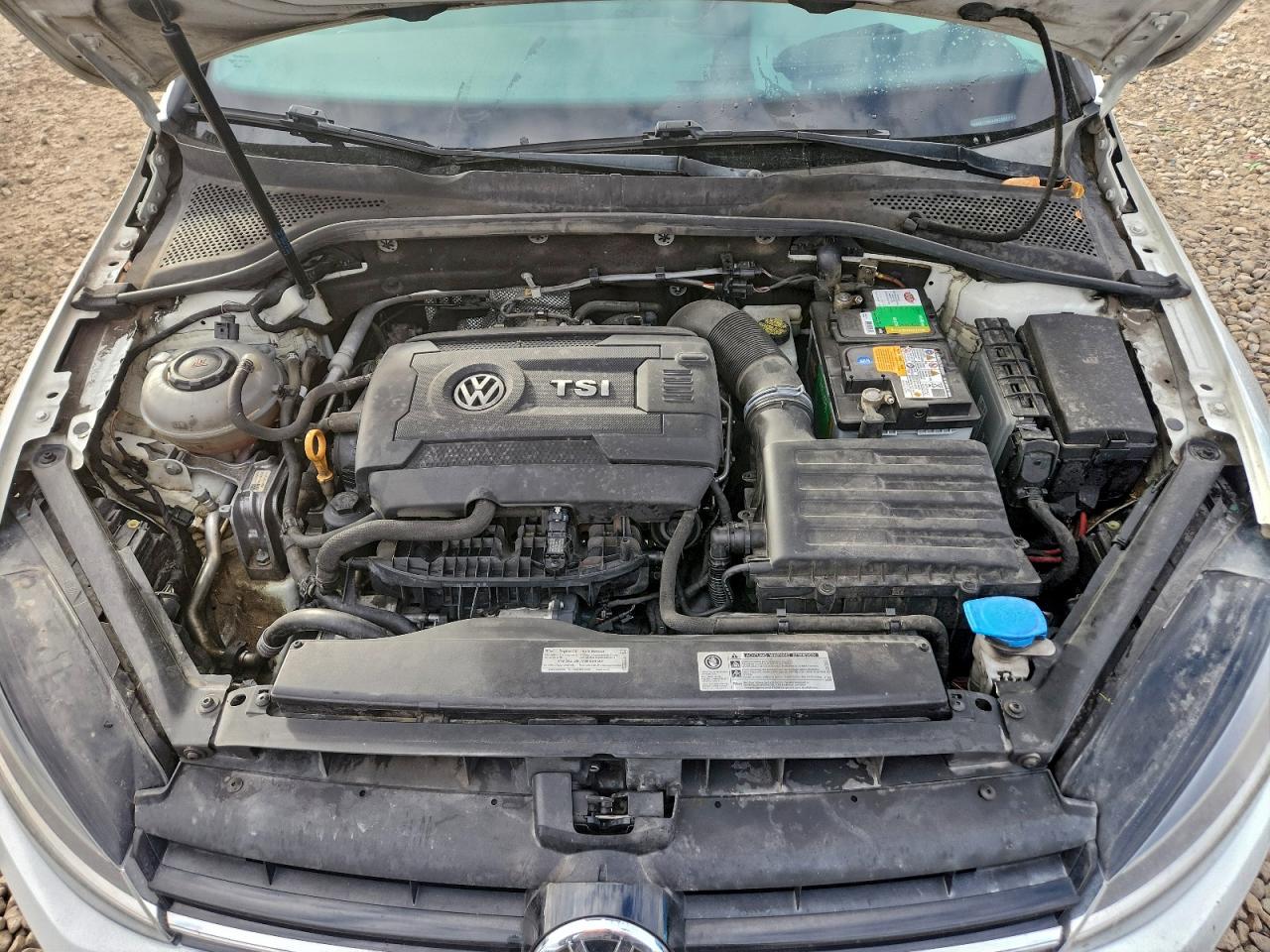 Volkswagen Golf S Image 8