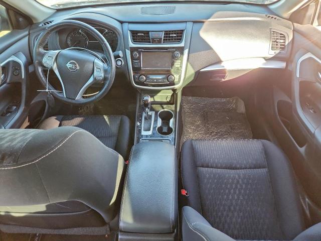 Nissan Altima 2.5 Image 7