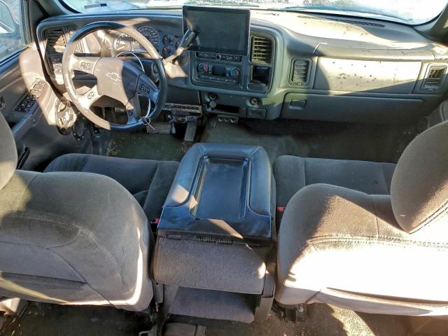 Chevrolet Silverado K1500 Image 4