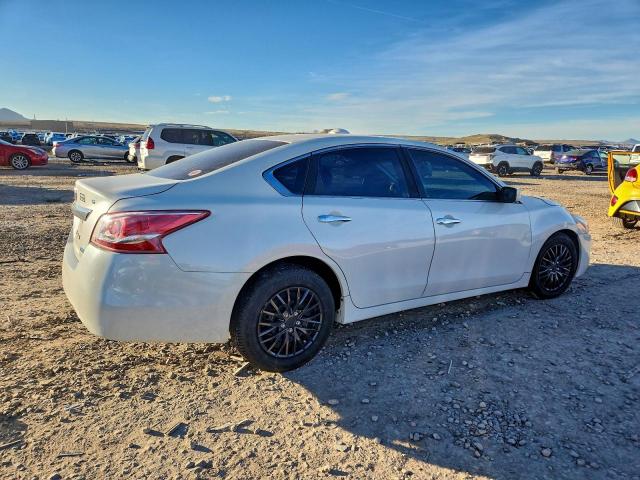 Nissan Altima 2.5 Image 12