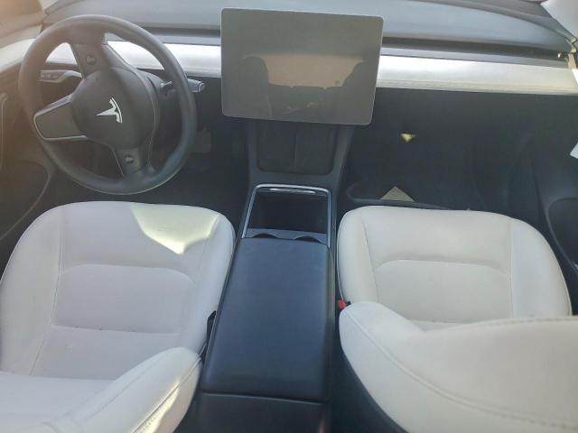 Tesla Model 3 Image 13