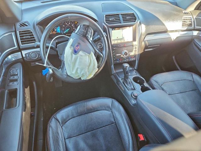 Ford Explorer Sport Image 8