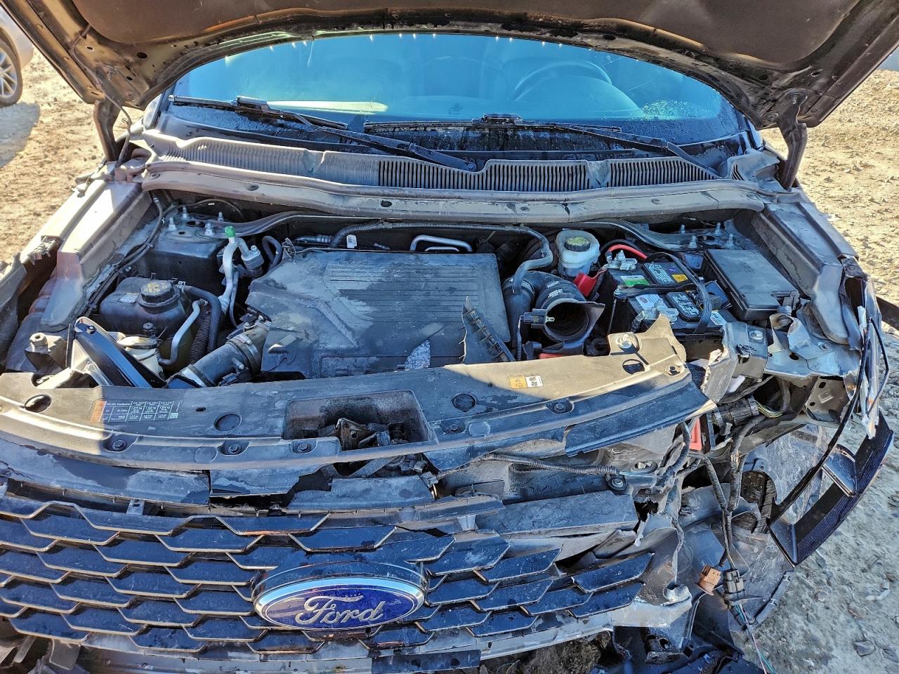 Ford Explorer Sport Image 12