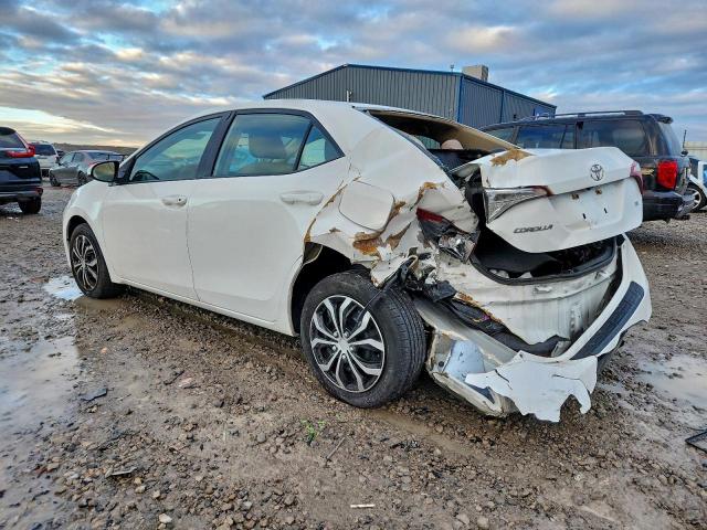 Toyota Corolla L Image 2