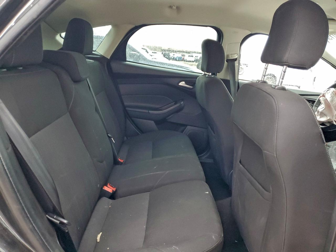 Ford Focus Se Image 10