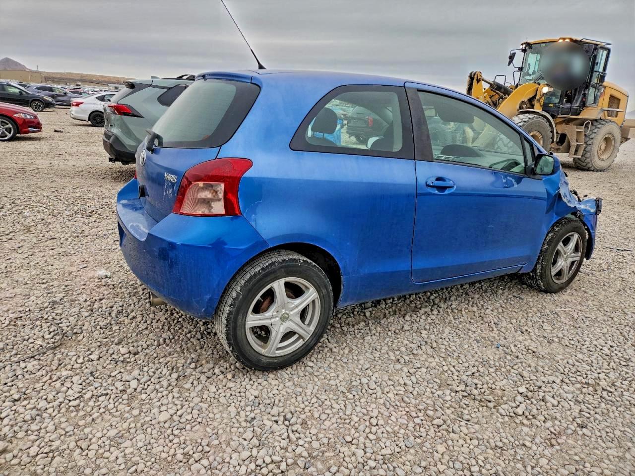 Toyota Yaris Image 8