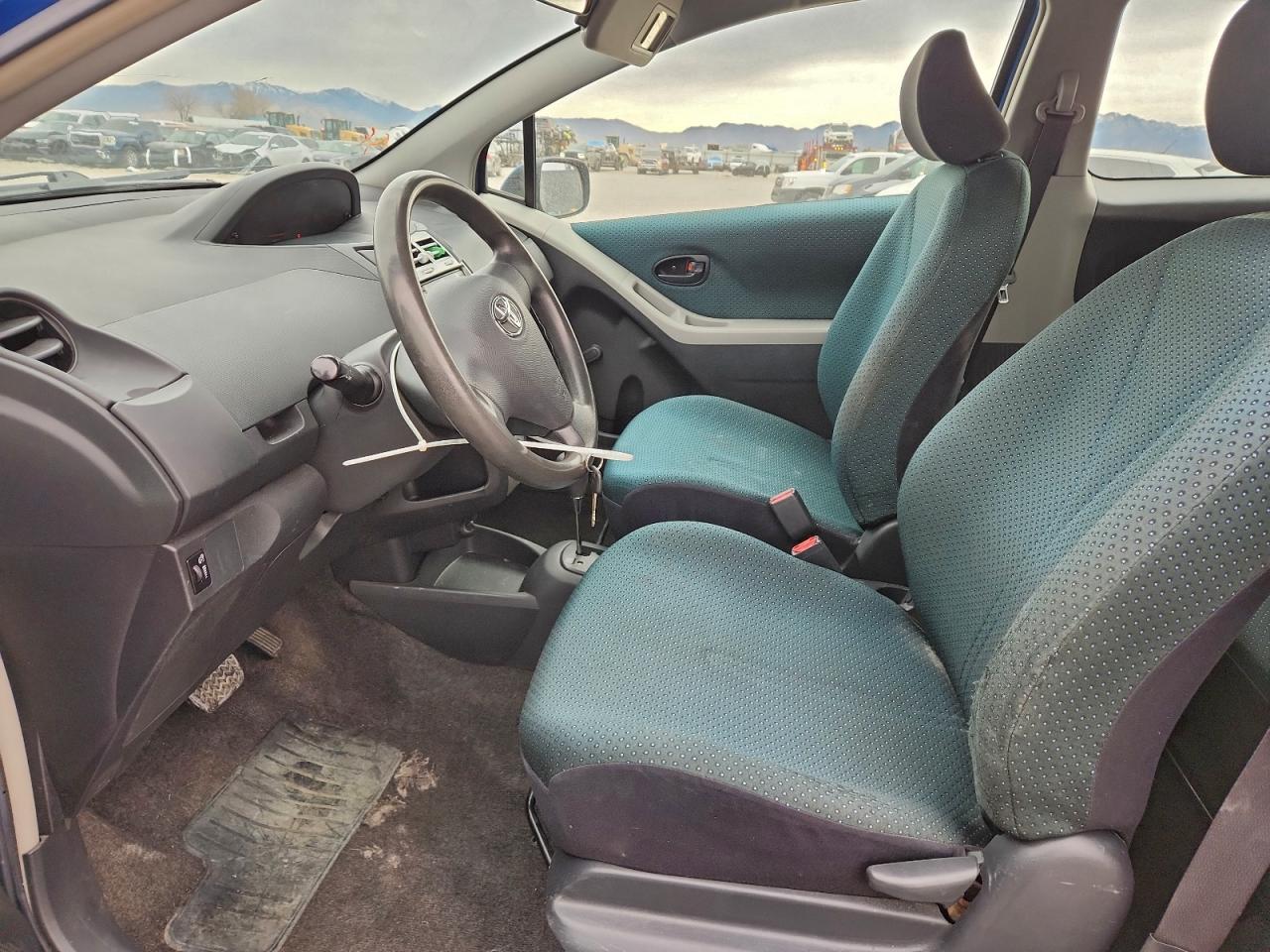 Toyota Yaris Image 4