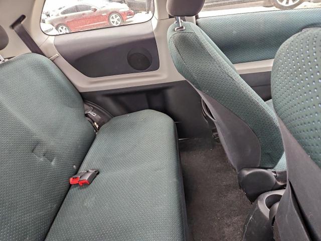 Toyota Yaris Image 11