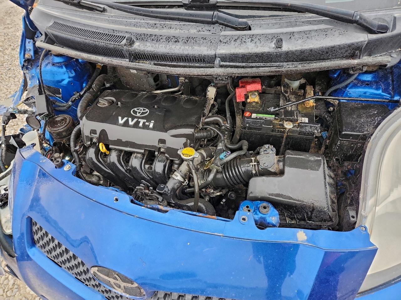 Toyota Yaris Image 2