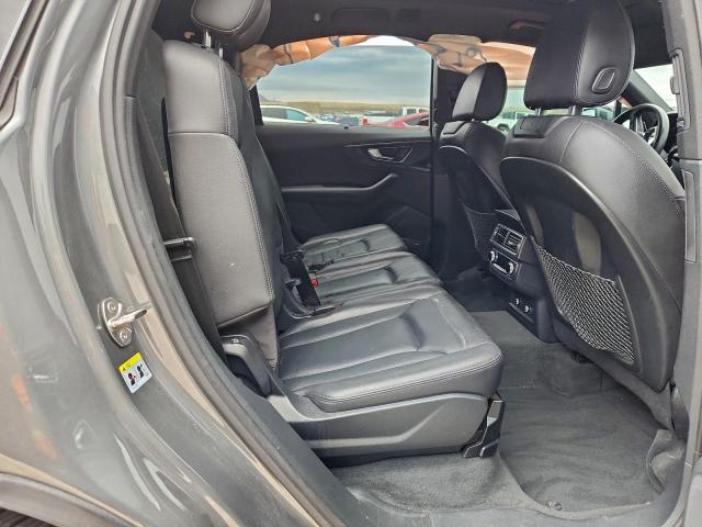 Audi Q7 Premium Plus Image 11