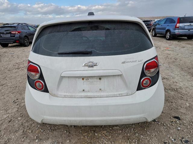 Chevrolet Sonic Lt Image 6